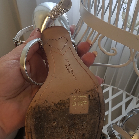 ❤️❤️ SOLD ❤️❤ New Sophia Webster silver sandals - Picture 4 of 8